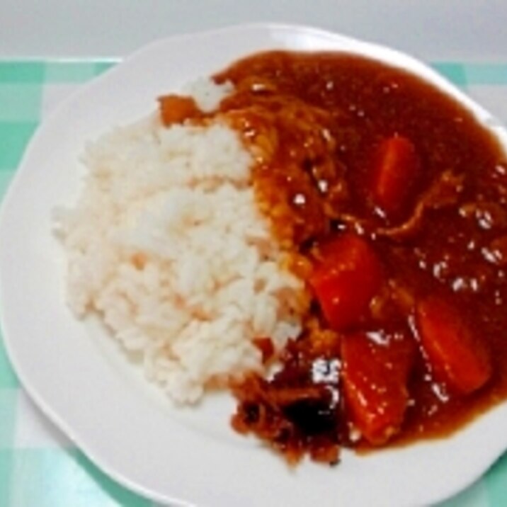 お肉少な目炒めないけどコクの有るカレー♪